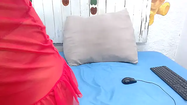 LolaTwerksXX online show from October 7, 2025, 12:28 pm