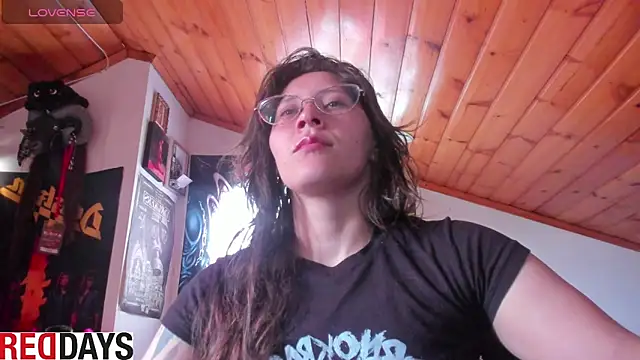 Darkness jones  online show from May 11, 2026, 5:21 pm