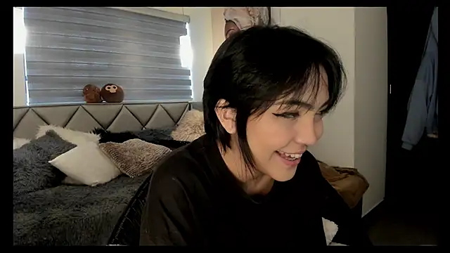 Snapshot of im_Luucy chatting on March 6, 2025, 2:18 pm im Luucy online show from March 6, 2025, 2:18 pm