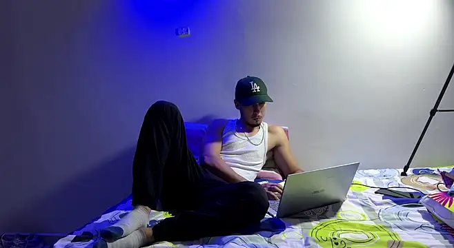 KeylorXXX online show from February 4, 2026, 11:55 pm