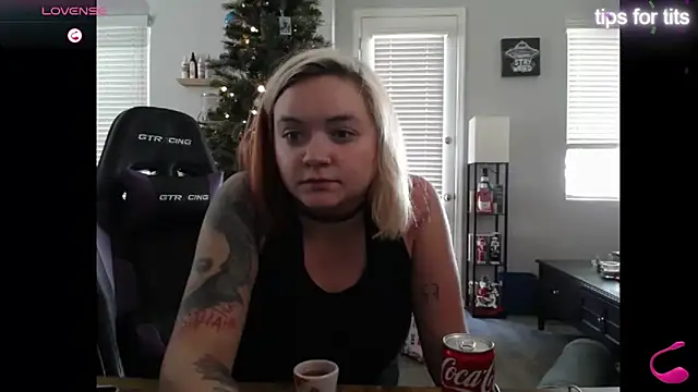 tayweird online show from December 18, 2024, 7:19 pm