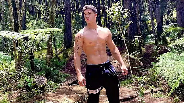TravisJoplinn online show from December 17, 2024, 11:16 pm