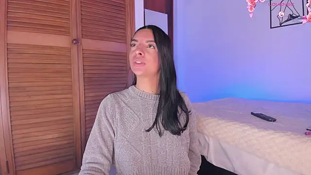 Snapshot of 777AylinZ chatting on October 9, 2025, 11:11 am 777AylinZ online show from October 9, 2025, 11:11 am