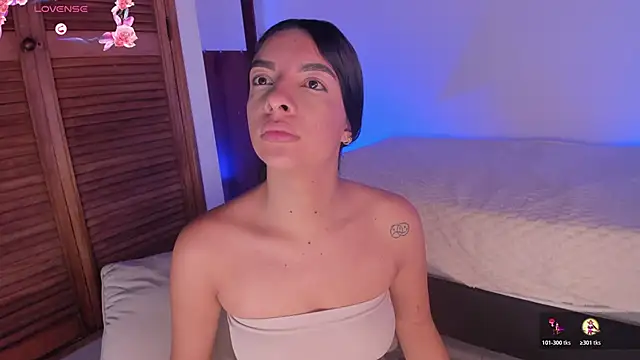 Snapshot of 777AylinZ chatting on October 18, 2025, 12:18 pm 777AylinZ online show from October 18, 2025, 12:18 pm