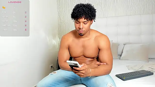 Snapshot of Jacub_Micke1 chatting on May 6, 2026, 11:31 pm Jacub Micke1 online show from May 6, 2026, 11:31 pm