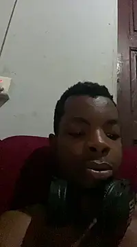 Snapshot of Dierich02_77 chatting on January 4, 2025, 7:34 am Dierich02 77 online show from January 4, 2025, 7:34 am