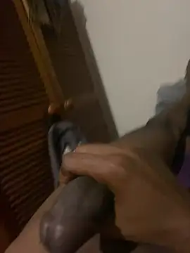 Snapshot of GangsterCouple-Aimy-Jonny chatting on March 19, 2026, 1:05 am GangsterCouple-Aimy-Jonny online show from March 19, 2026, 1:05 am