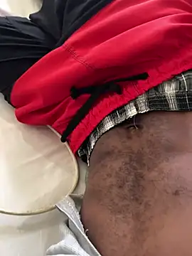 Snapshot of GangsterCouple-Aimy-Jonny chatting on February 14, 2026, 11:32 am GangsterCouple-Aimy-Jonny online show from February 14, 2026, 11:32 am