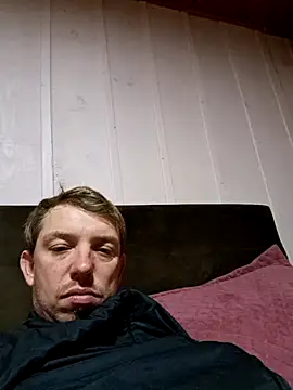 Snapshot of BimodalMood chatting on May 31, 2026, 1:22 am BimodalMood online show from May 31, 2026, 1:22 am