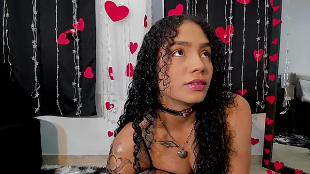 Snapshot of Dakota_M1 chatting on February 17, 2025, 12:22 am Dakota M1 online show from February 17, 2025, 12:22 am