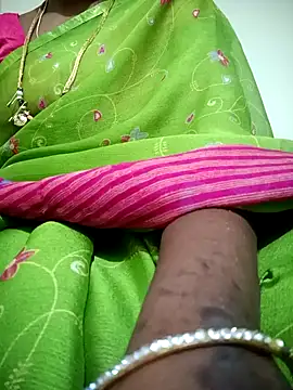 Snapshot of Cute-chinny chatting on January 29, 2025, 1:38 pm Cute-chinny online show from January 29, 2025, 1:38 pm