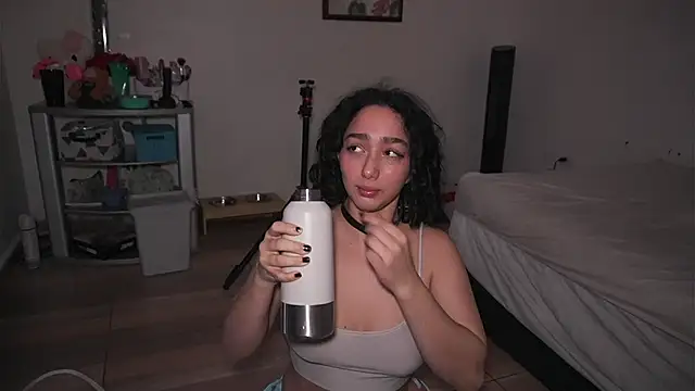 Snapshot of Doll4you_ chatting on October 15, 2025, 1:48 am Doll4you online show from October 15, 2025, 1:48 am