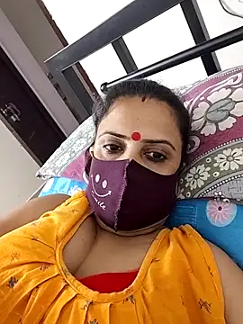Snapshot of Cute-manisha chatting on May 18, 2026, 6:29 am Cute-manisha online show from May 18, 2026, 6:29 am