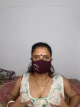 Snapshot of Cute-manisha chatting on April 17, 2026, 2:36 am Cute-manisha online show from April 17, 2026, 2:36 am