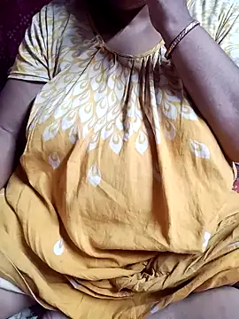 Snapshot of Hotty-rumi chatting on October 10, 2025, 4:52 pm Hotty-rumi online show from October 10, 2025, 4:52 pm