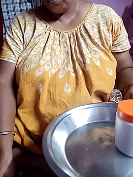 Snapshot of Hotty-rumi chatting on October 23, 2025, 5:00 pm Hotty-rumi online show from October 23, 2025, 5:00 pm