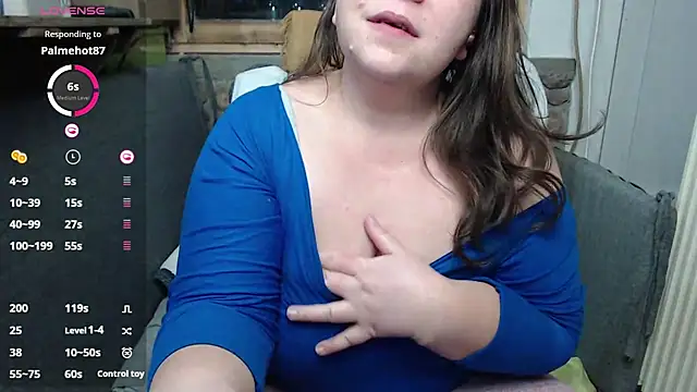 Snapshot of KasiaPrivat chatting on January 17, 2025, 8:11 pm KasiaPrivat online show from January 17, 2025, 8:11 pm