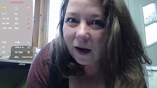 Snapshot of KasiaPrivat chatting on December 29, 2024, 12:12 pm KasiaPrivat online show from December 29, 2024, 12:12 pm