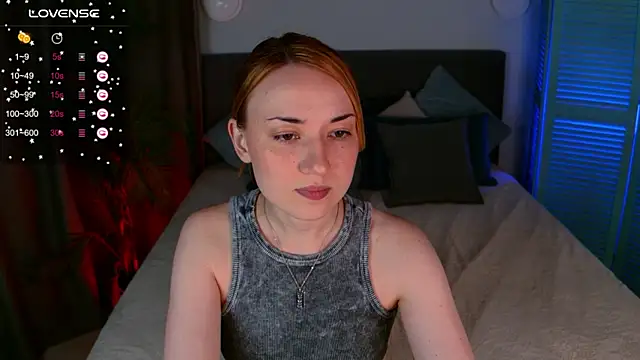 Snapshot of Maddy_Garcia chatting on October 8, 2025, 11:05 pm Maddy Garcia online show from October 8, 2025, 11:05 pm