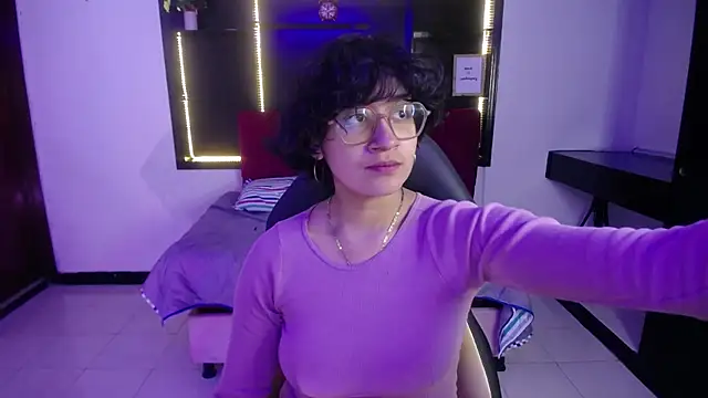 Snapshot of Lili_Gomez_ chatting on November 8, 2025, 1:14 pm Lili Gomez online show from November 8, 2025, 1:14 pm