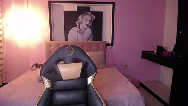 Snapshot of Lili_Gomez_ chatting on November 9, 2025, 1:15 pm Lili Gomez online show from November 9, 2025, 1:15 pm