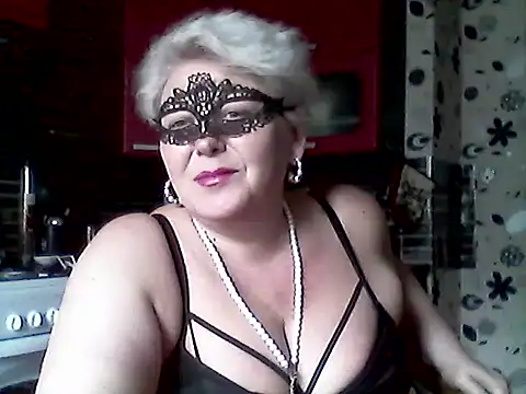 Lisa Suzie online show from April 6, 2026, 10:05 am