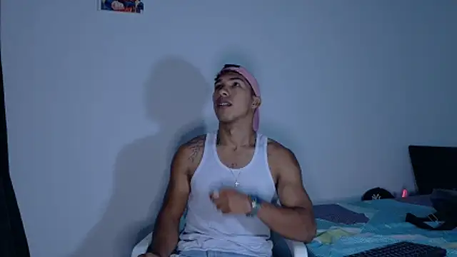Snapshot of maximo_vega_newv chatting on April 15, 2026, 9:04 pm maximo vega newv online show from April 15, 2026, 9:04 pm