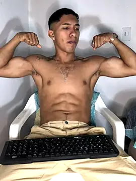 maximo vega newv online show from October 31, 2025, 11:22 pm