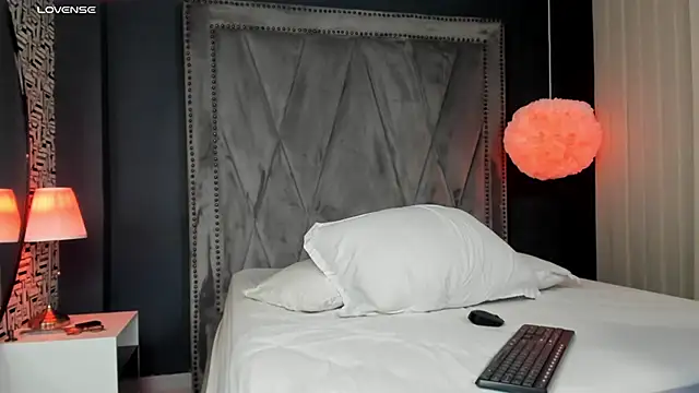 Snapshot of Pamela_Johnsonn chatting on November 11, 2025, 7:41 pm Pamela Johnsonn online show from November 11, 2025, 7:41 pm