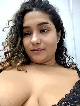 Snapshot of BrendaGirs chatting on February 19, 2026, 2:41 am BrendaGirs online show from February 19, 2026, 2:41 am