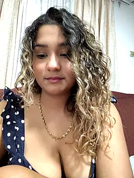 Snapshot of BrendaGirs chatting on November 7, 2025, 2:27 am BrendaGirs online show from November 7, 2025, 2:27 am