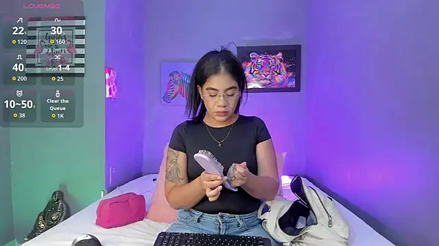 PammelaRoss1 online show from May 6, 2026, 5:06 pm