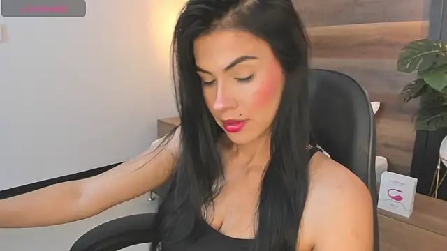 Snapshot of stephanya_ chatting on December 16, 2025, 7:18 pm stephanya online show from December 16, 2025, 7:18 pm