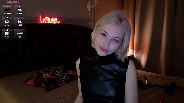 Snapshot of alexa_novak chatting on December 10, 2024, 1:43 am alexa novak online show from December 10, 2024, 1:43 am