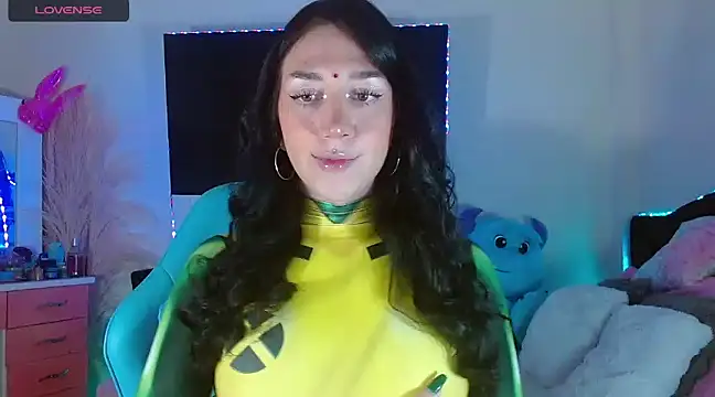 Snapshot of karla_zambrano chatting on December 19, 2024, 10:10 pm karla zambrano online show from December 19, 2024, 10:10 pm