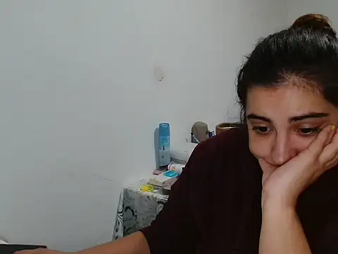 Ursumi1 online show from March 10, 2026, 5:17 pm