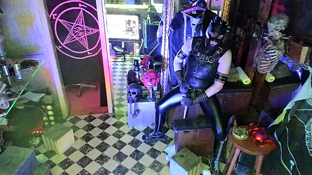 Snapshot of BULGEDEMON chatting on November 8, 2025, 12:03 am BULGEDEMON online show from November 8, 2025, 12:03 am