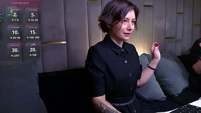 Snapshot of Ishtar_Divine chatting on November 26, 2025, 10:37 am Ishtar Divine online show from November 26, 2025, 10:37 am