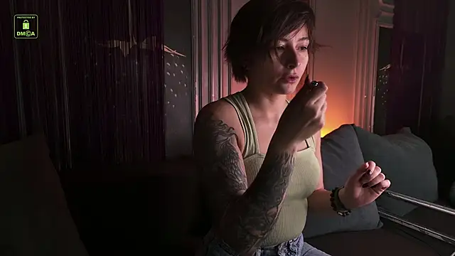 Snapshot of Ishtar_Divine chatting on November 27, 2025, 3:23 pm Ishtar Divine online show from November 27, 2025, 3:23 pm