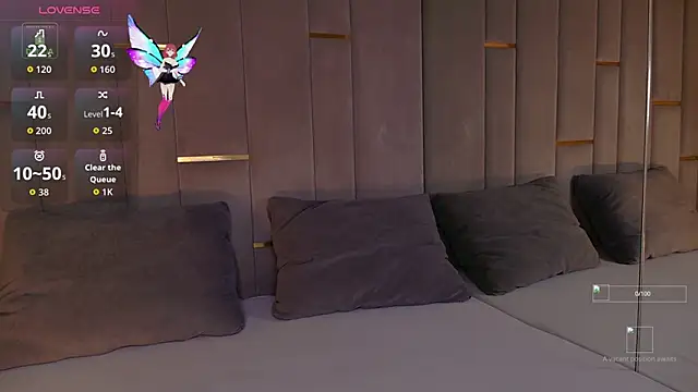 Snapshot of Ishtar_Divine chatting on October 24, 2025, 10:25 am Ishtar Divine online show from October 24, 2025, 10:25 am