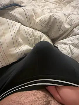 Snapshot of vannerr chatting on December 23, 2025, 8:35 am vannerr online show from December 23, 2025, 8:35 am