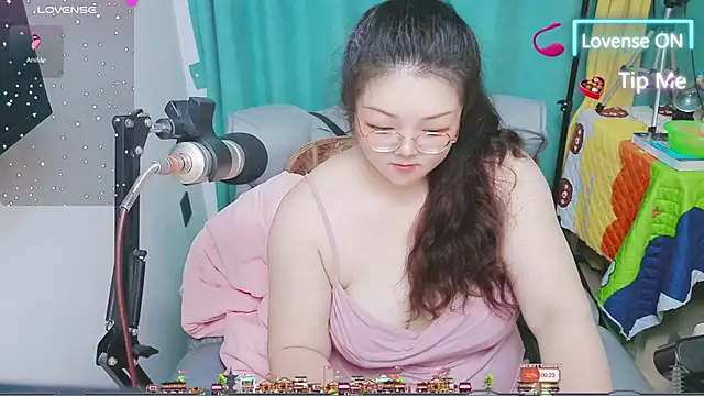 Snapshot of Weiwei5200 chatting on May 22, 2026, 1:25 am Weiwei5200 online show from May 22, 2026, 1:25 am