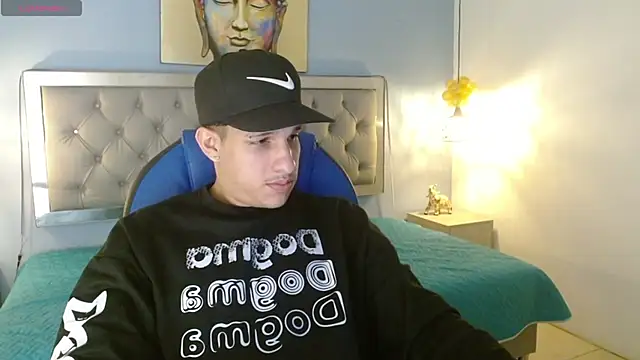 Snapshot of Jheidertwink chatting on January 31, 2025, 7:29 pm Jheidertwink online show from January 31, 2025, 7:29 pm