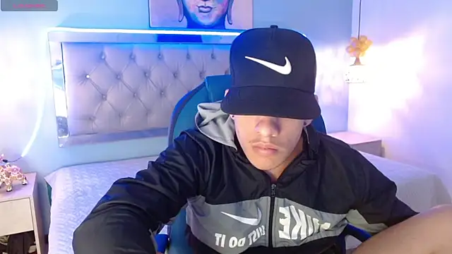 Snapshot of Jheidertwink chatting on February 10, 2025, 7:15 am Jheidertwink online show from February 10, 2025, 7:15 am