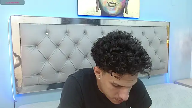 Snapshot of Jheidertwink chatting on February 17, 2025, 3:47 am Jheidertwink online show from February 17, 2025, 3:47 am