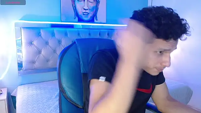 Snapshot of Jheidertwink chatting on February 11, 2025, 3:29 am Jheidertwink online show from February 11, 2025, 3:29 am