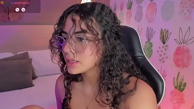 Snapshot of yaya23x chatting on July 28, 2026, 2:13 pm yaya23x online show from July 28, 2026, 2:13 pm