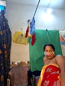 Snapshot of Real_Desi_Couple chatting on August 6, 2026, 5:19 pm Real Desi Couple online show from August 6, 2026, 5:19 pm