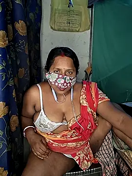 Snapshot of Real_Desi_Couple chatting on July 8, 2026, 5:35 pm Real Desi Couple online show from July 8, 2026, 5:35 pm