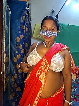 Snapshot of Real_Desi_Couple chatting on July 13, 2026, 4:50 pm Real Desi Couple online show from July 13, 2026, 4:50 pm